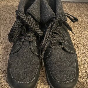 Womens Chaco Barberry Gray and Black Wool Boots 9.5